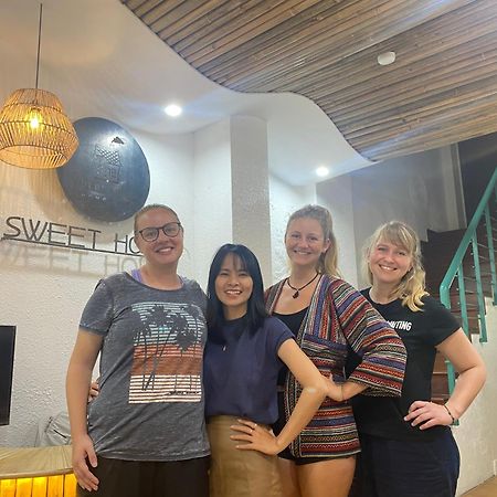 Hue Sweethouse 1 Homestay Bagian luar foto